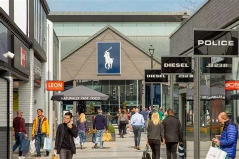 designer clothes shops manchester|manchester designer outlet.